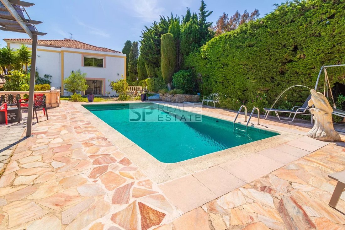 Villa in Cannes, Provence-Alpes-Côte d'Azur, France 2 - 18110970