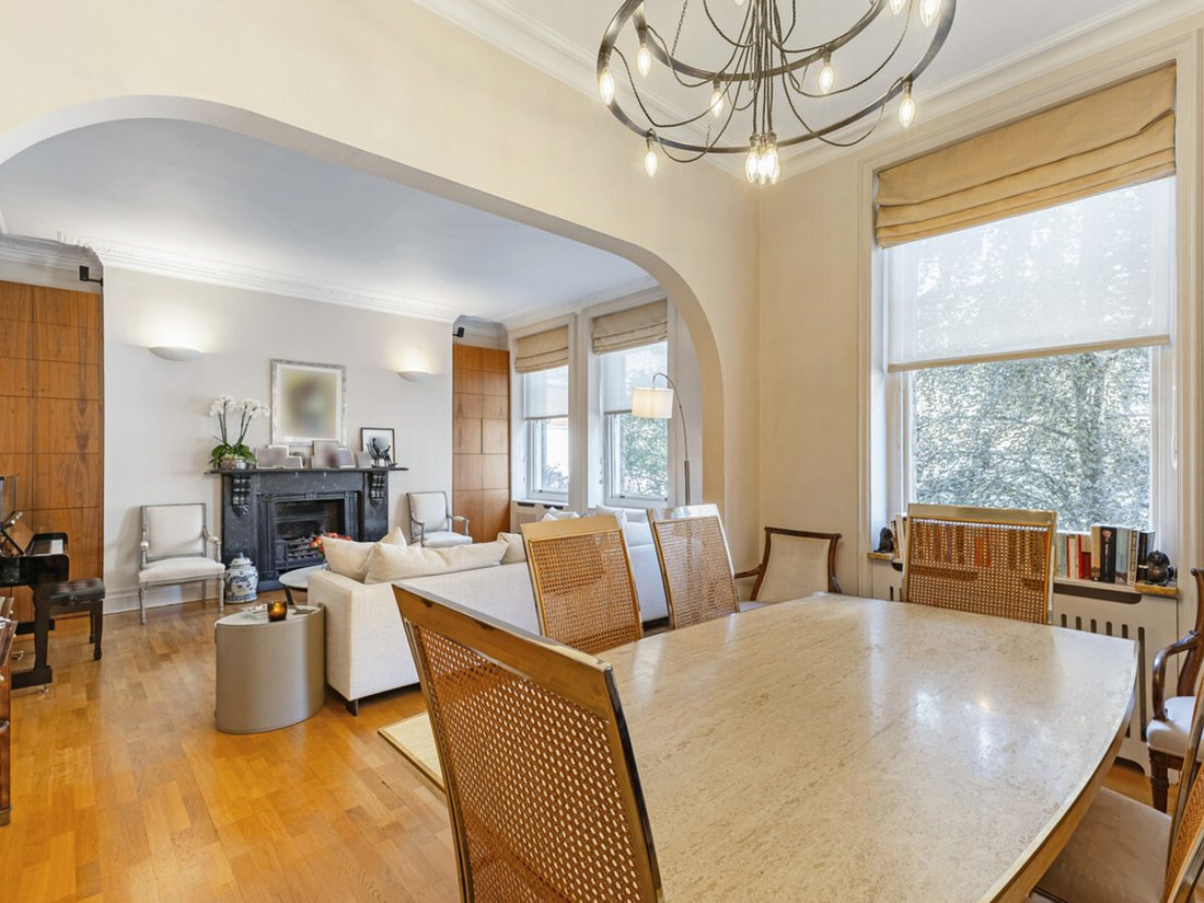 Apartment in Campden Hill, Kensington And Chelsea, England 2 - 18114674