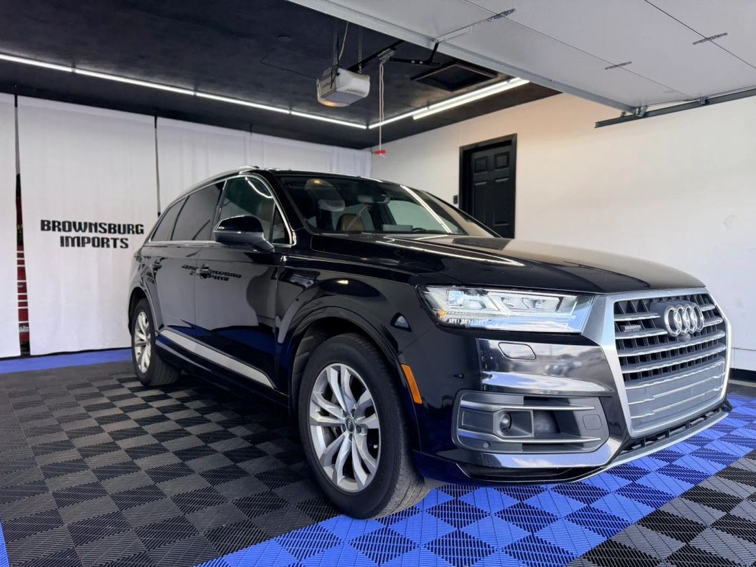 Suv in Indianapolis, IN, United States 3 - 18111730