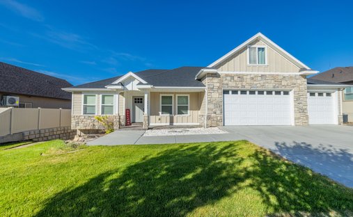 House in Saratoga Springs, Utah, United States 1