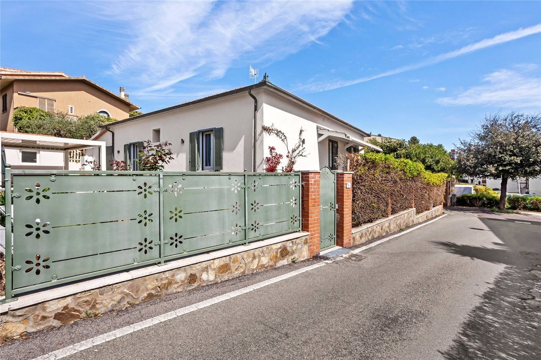 House in Talamone, Orbetello, Tuscany 2 - 18111061