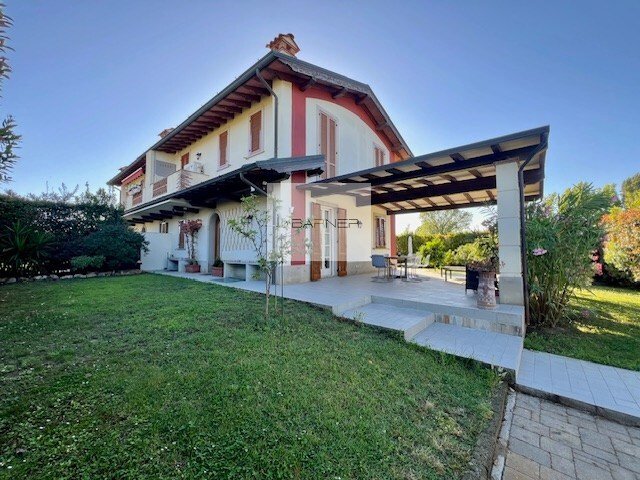 Villa à Lido di Camaiore, Camaiore, Toscane 1 - 18112713