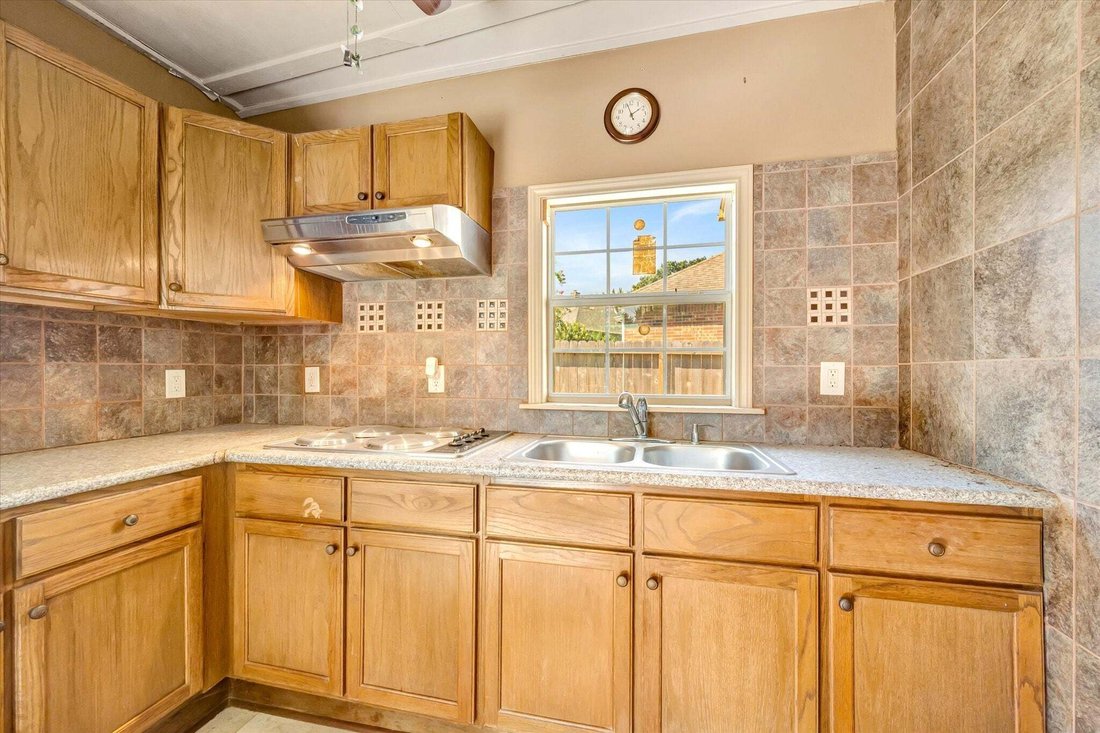 House in Houston, Texas, United States 4 - 18112082