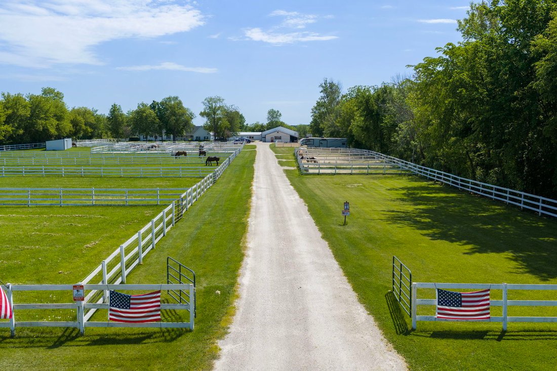 House in Antioch, Illinois, United States 4 - 18111994