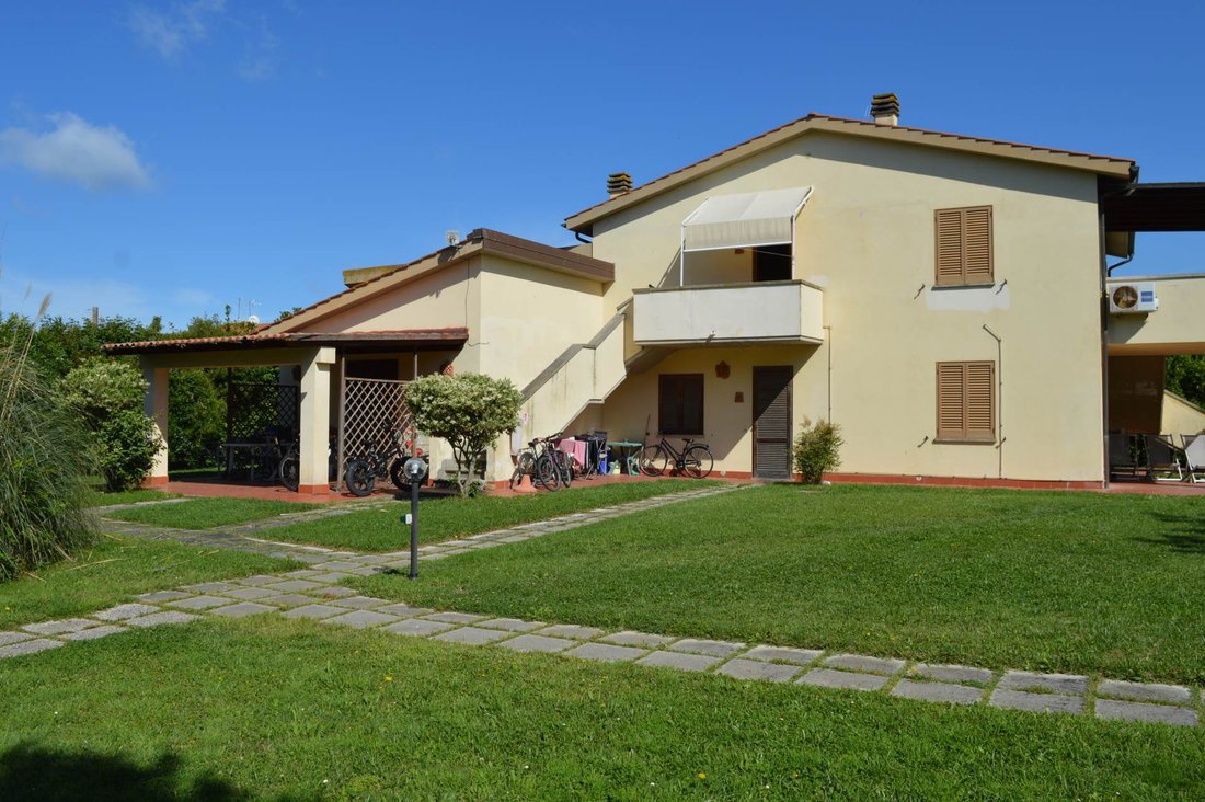 Estate in Cecina Centro, Cecina, Tuscany 5 - 18114265