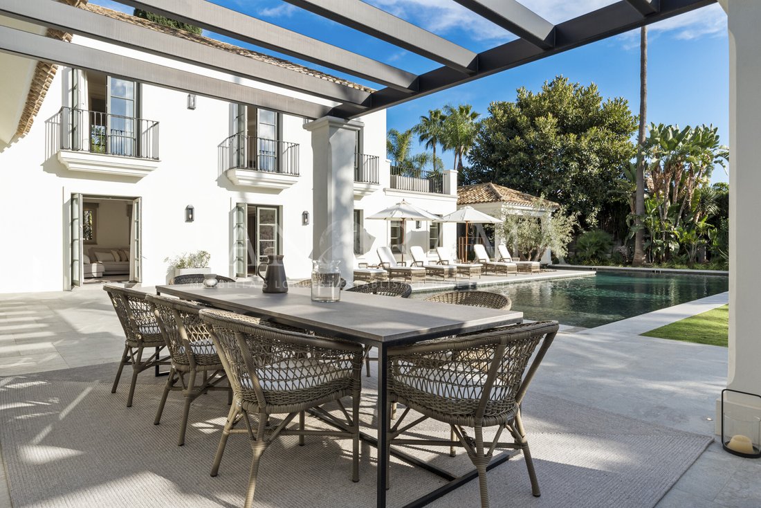 Villa in Nueva Andalucia, Marbella, Spain 3 - 18111288