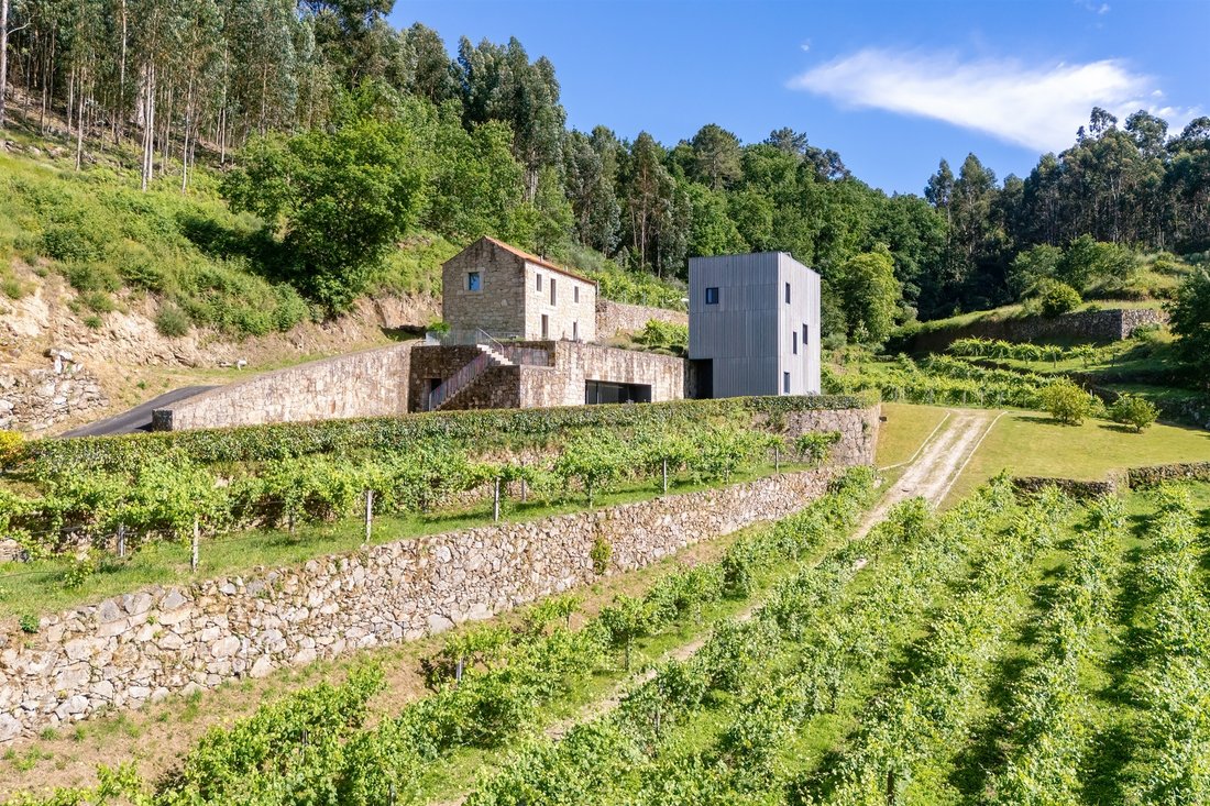 Farm Ranch in Vila e Roussas, Viana do Castelo District, Portugal 1 - 17965537