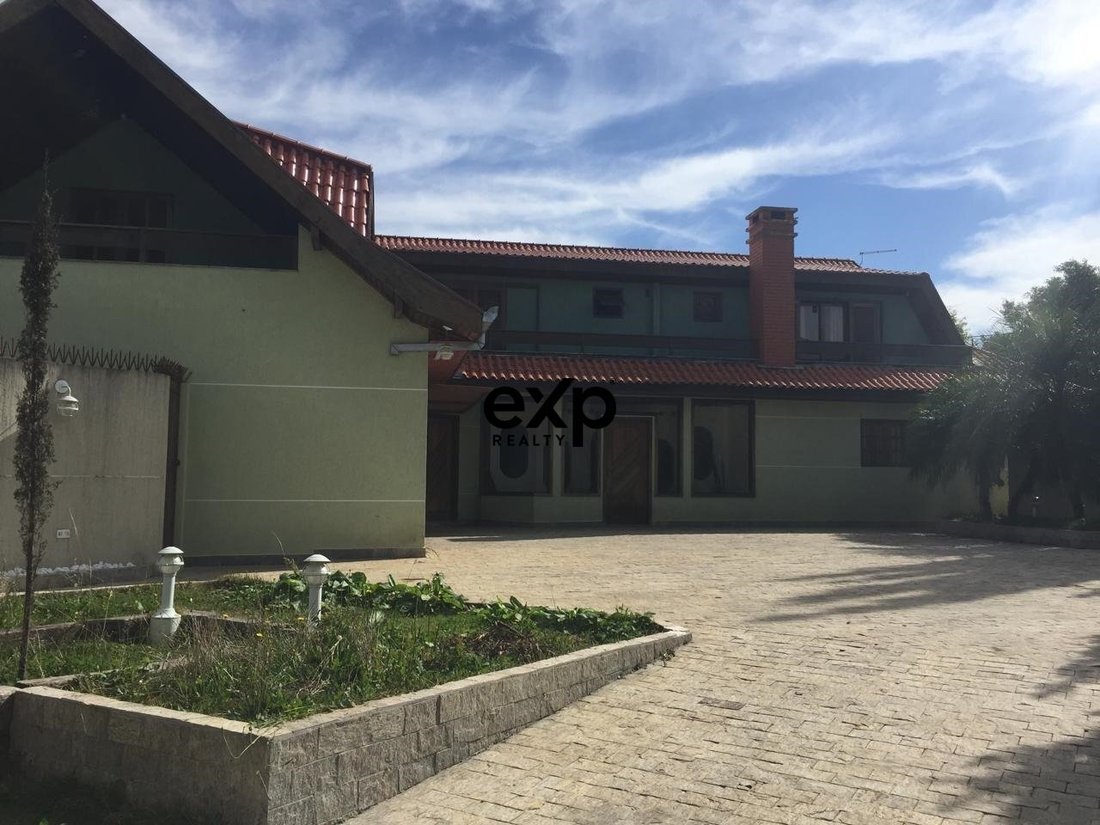 House in Curitiba, State of Paraná, Brazil 3 - 18114256
