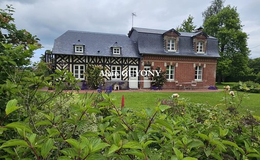 House in Saint-Pierre-Azif, Normandy, France 1