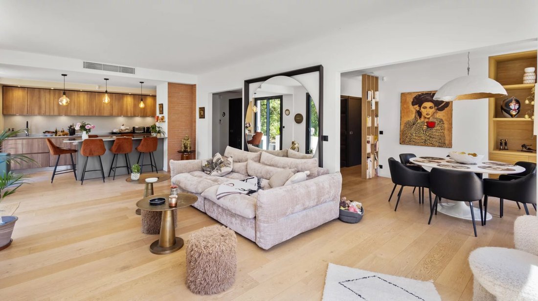 Villa in Mougins, Provence-Alpes-Côte d'Azur, France 5 - 18111421