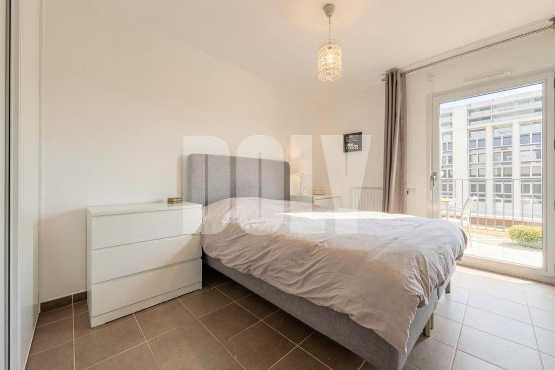 Apartment in Puteaux, Ile-de-France, France 5 - 18111422