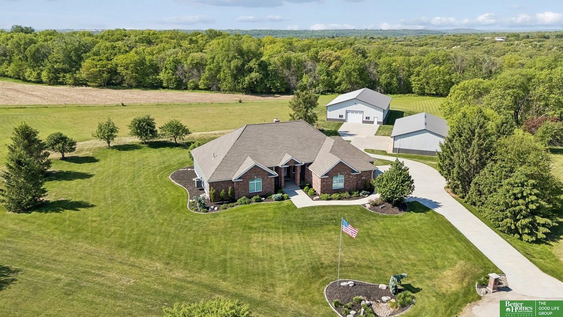 House in Papillion, Nebraska, United States 1 - 17965528
