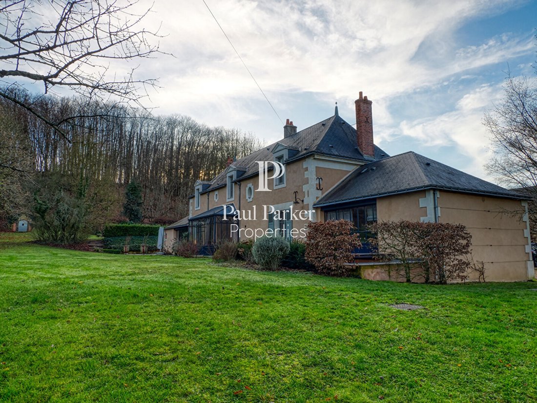 Villa in La Chartre-sur-le-Loir, Pays de la Loire, France 2 - 18114970