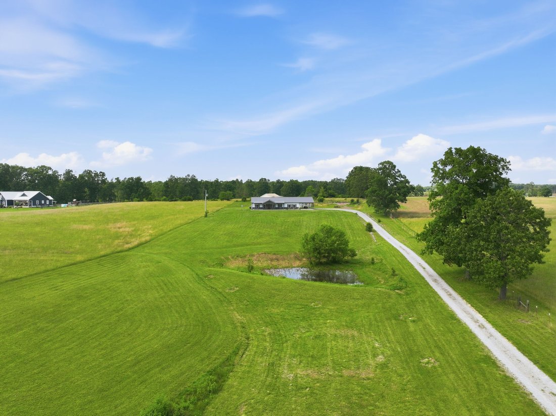 House in Dickson, Tennessee, United States 5 - 17692597