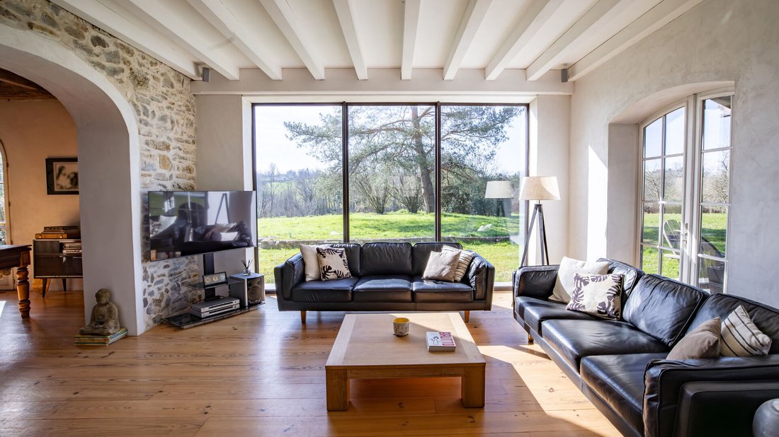 Villa in Bardos, Nouvelle-Aquitaine, France 4 - 18111620