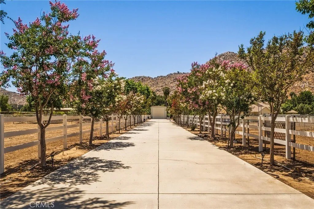 House in Hemet, California, United States 4 - 18112824