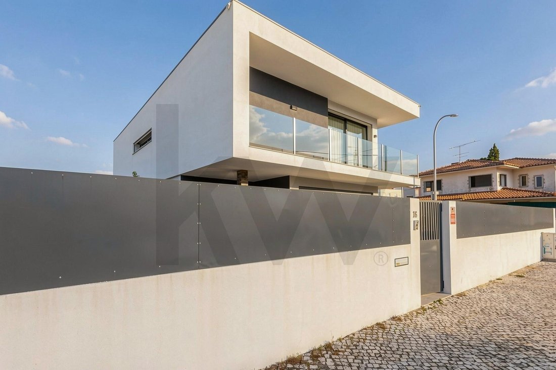 House in Algueirao-Mem Martins, Lisbon, Portugal 2 - 18110380