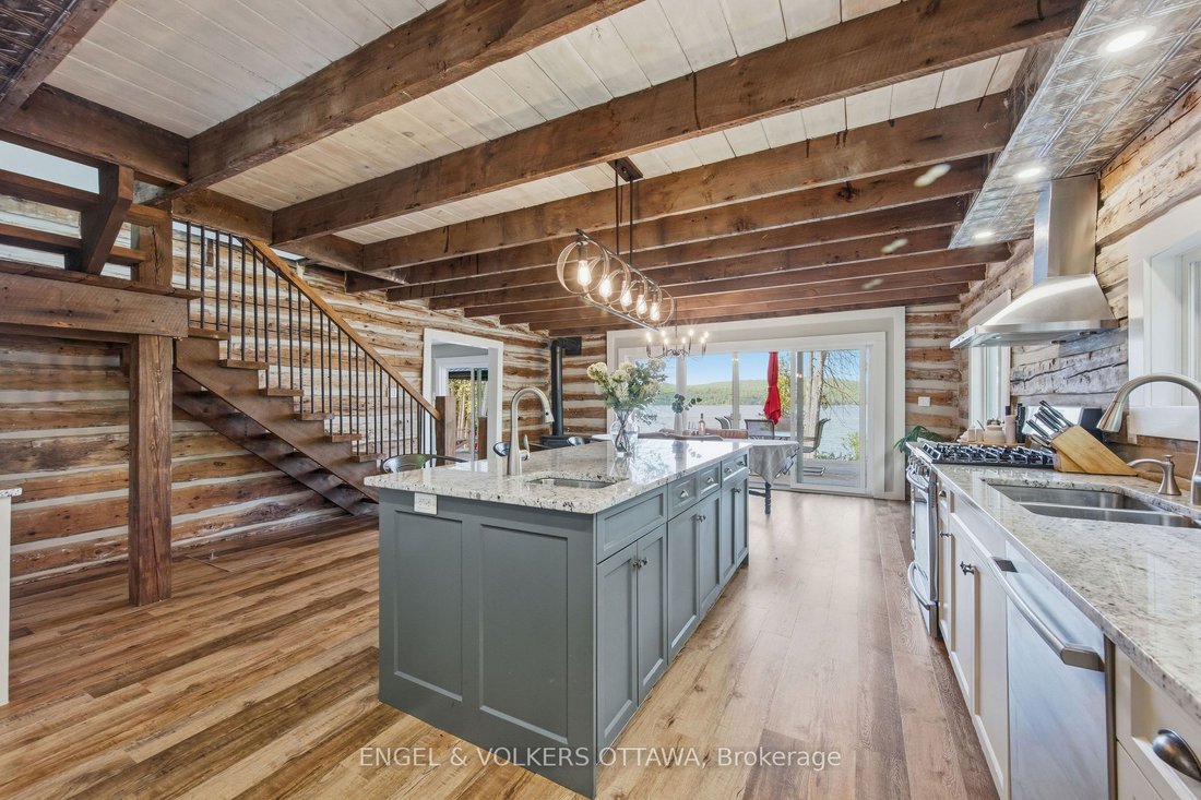House in Westmeath, Ontario, Canada 4 - 18114559
