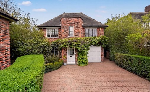House in Temple Fortune, Barnet, England 1