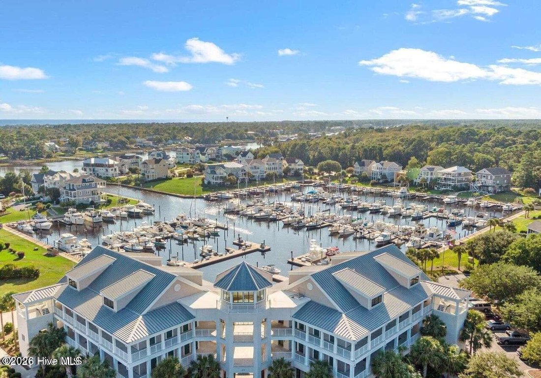 Condo in Southport, North Carolina, United States 1 - 18114787