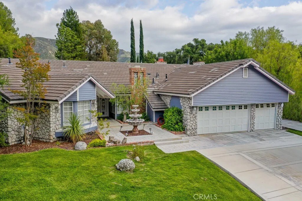 House in Santa Clarita, California, United States 2 - 17812554