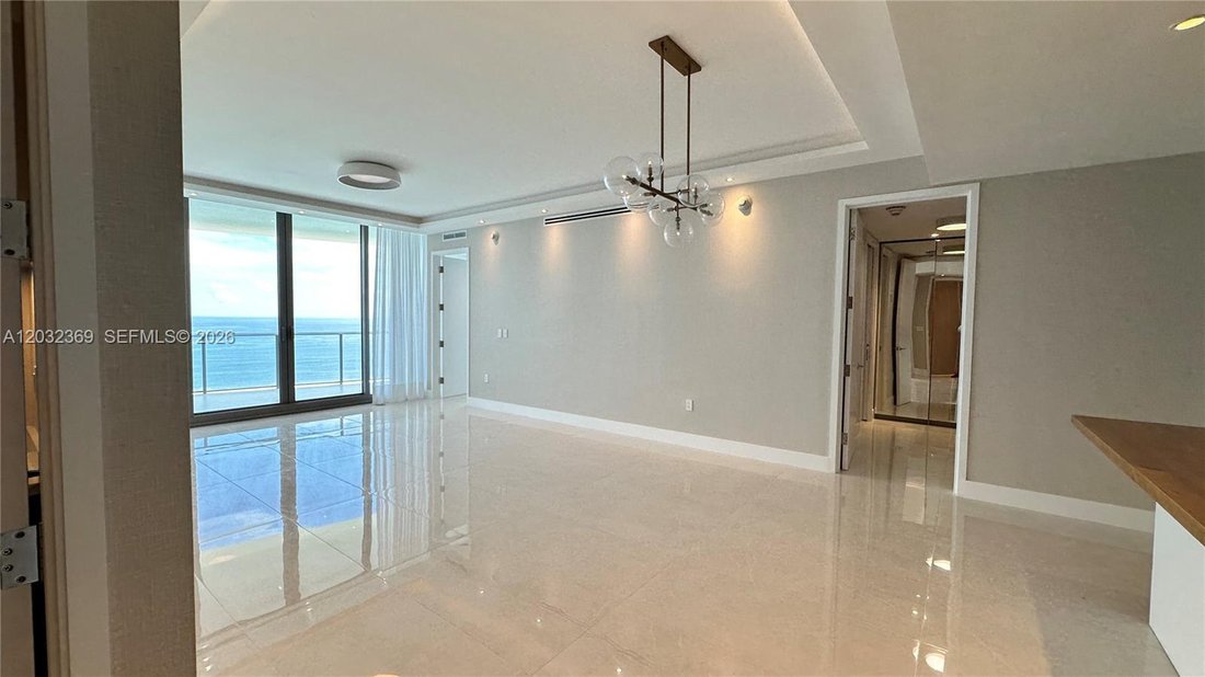 Condo in Sunny Isles Beach, Florida, United States 2 - 18113058