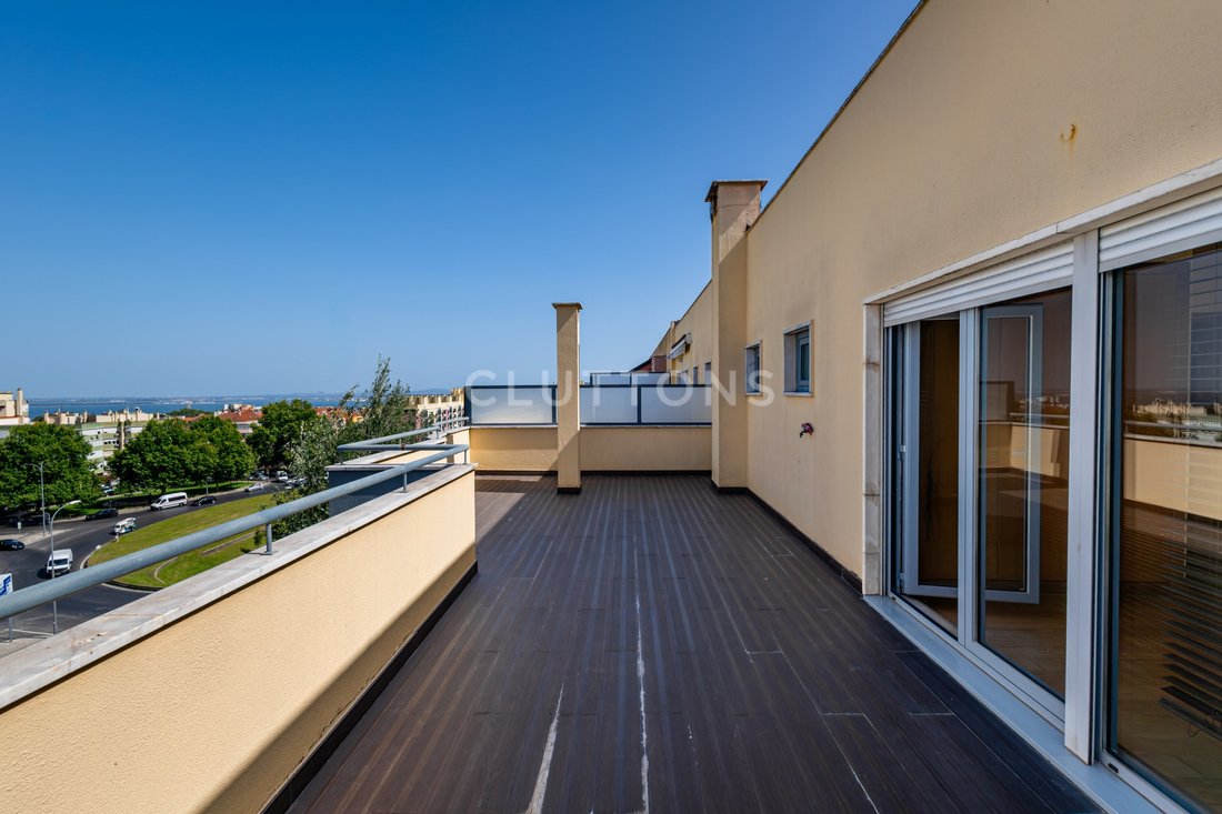 Apartment in Areeiro, Lisbon, Portugal 3 - 18114746