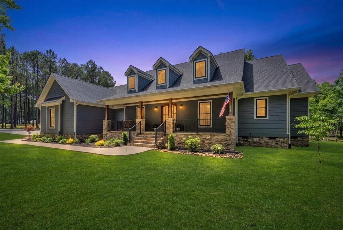 House in South Pittsburg, Tennessee, United States 1 - 18113330