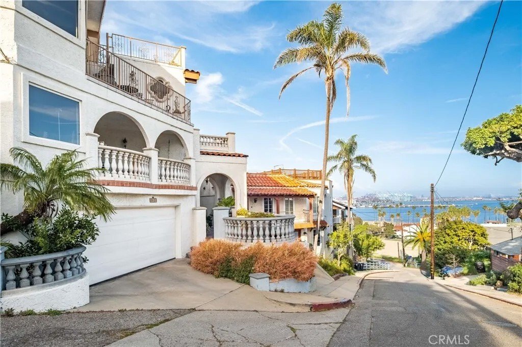 Los Angeles, California, United States 4 - 17347317