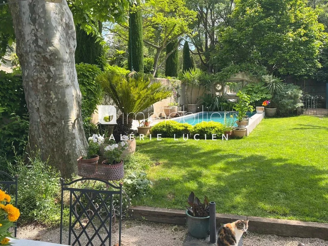 Country House in Saint-Rémy-de-Provence, Provence-Alpes-Côte d'Azur, France 3 - 17853057