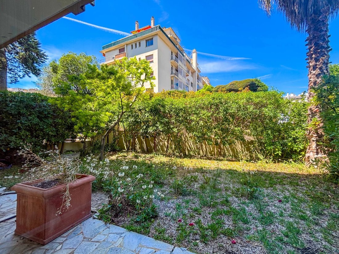 Apartment in Cimiez, Nice, France 1 - 17986426