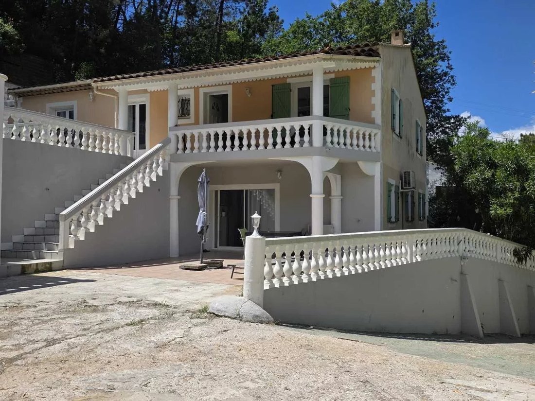 Villa in Nord, Vidauban, France 3 - 17619902