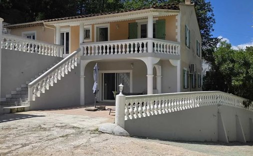 Villa in Nord, Vidauban, France 1