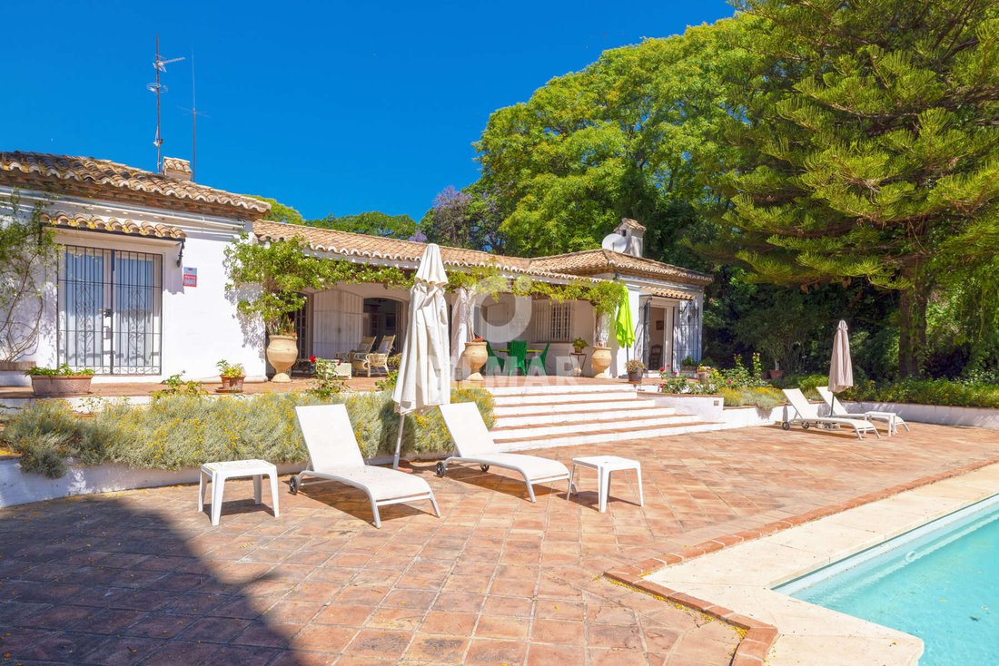 Villa in Cancelada, Estepona, Andalusia 2 - 18110737