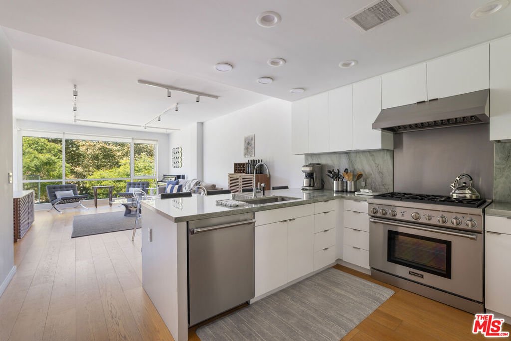 Condo in Santa Monica, California, United States 1 - 18112623