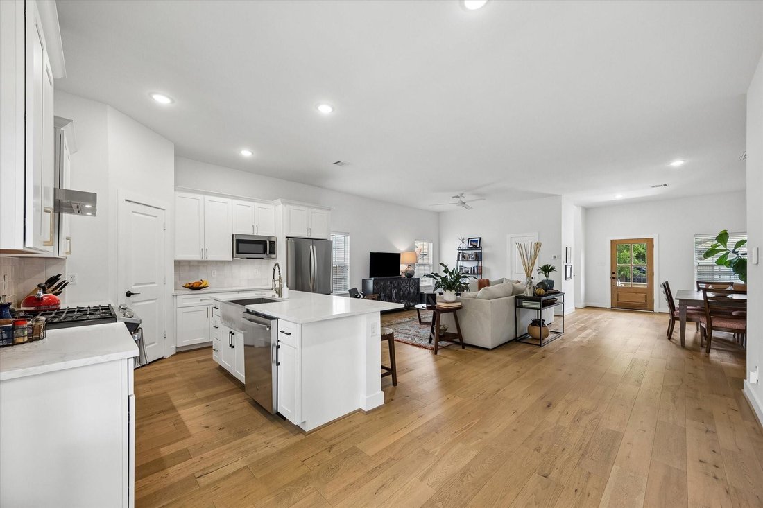 House in Houston, Texas, United States 4 - 18113661