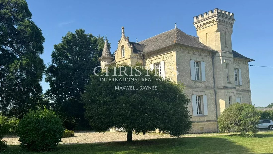 Saint Emilion Region A Charming Château With A Few Vines