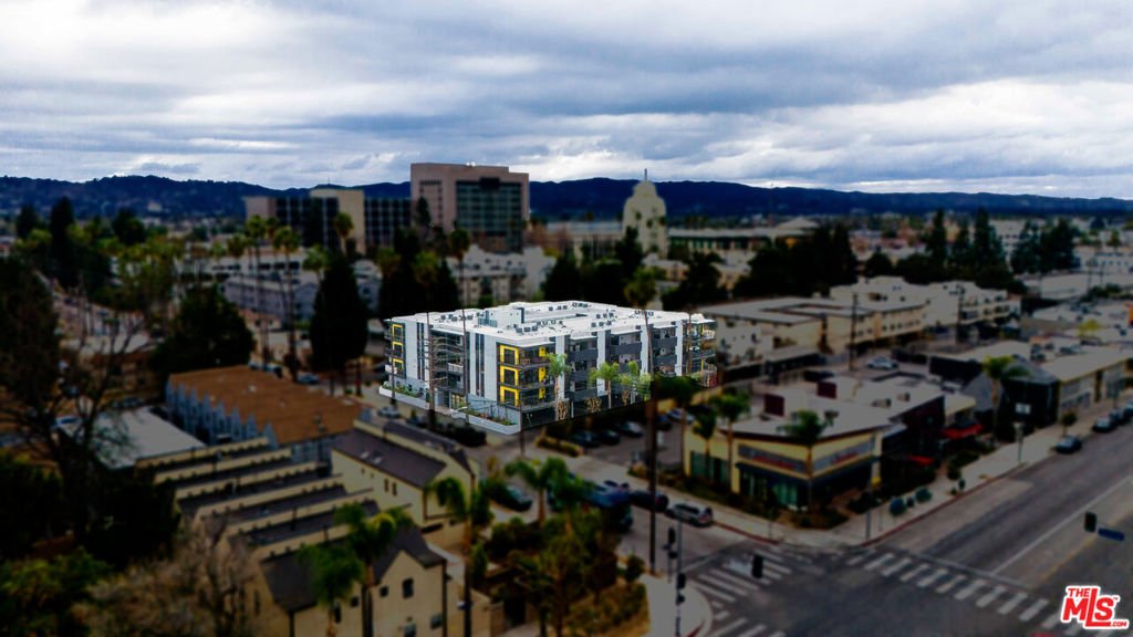 Los Angeles, California, United States 3 - 18112652