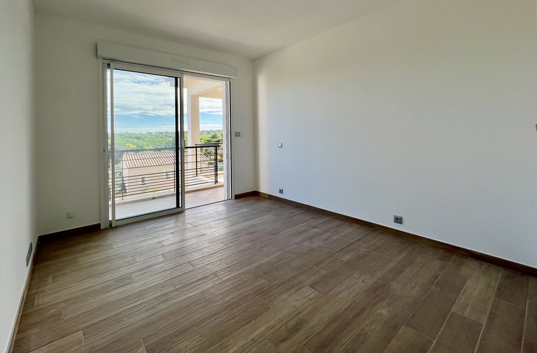 Villa in Exterieurs, Frejus, France 5 - 18110824