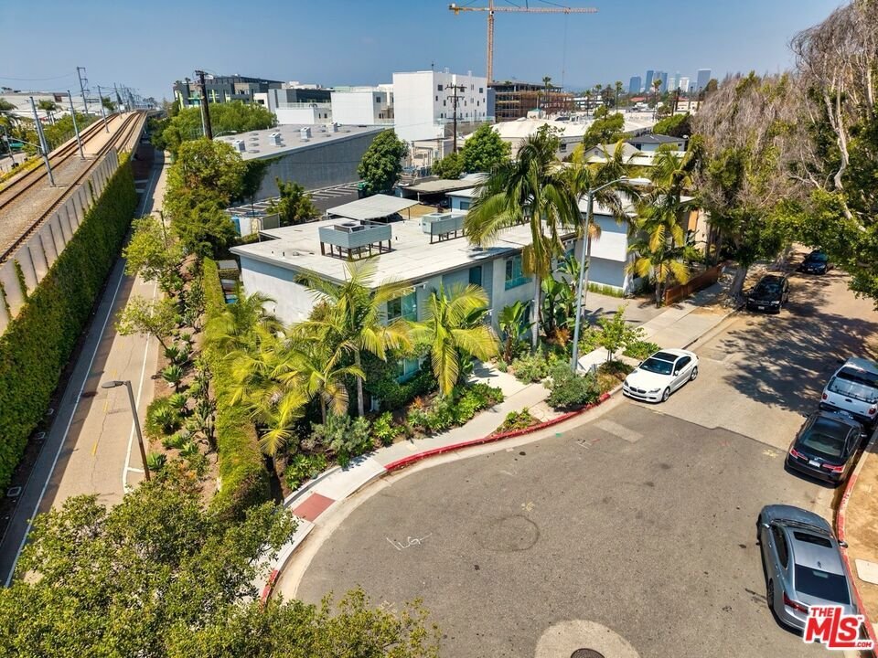 Culver City, California, United States 2 - 18112644