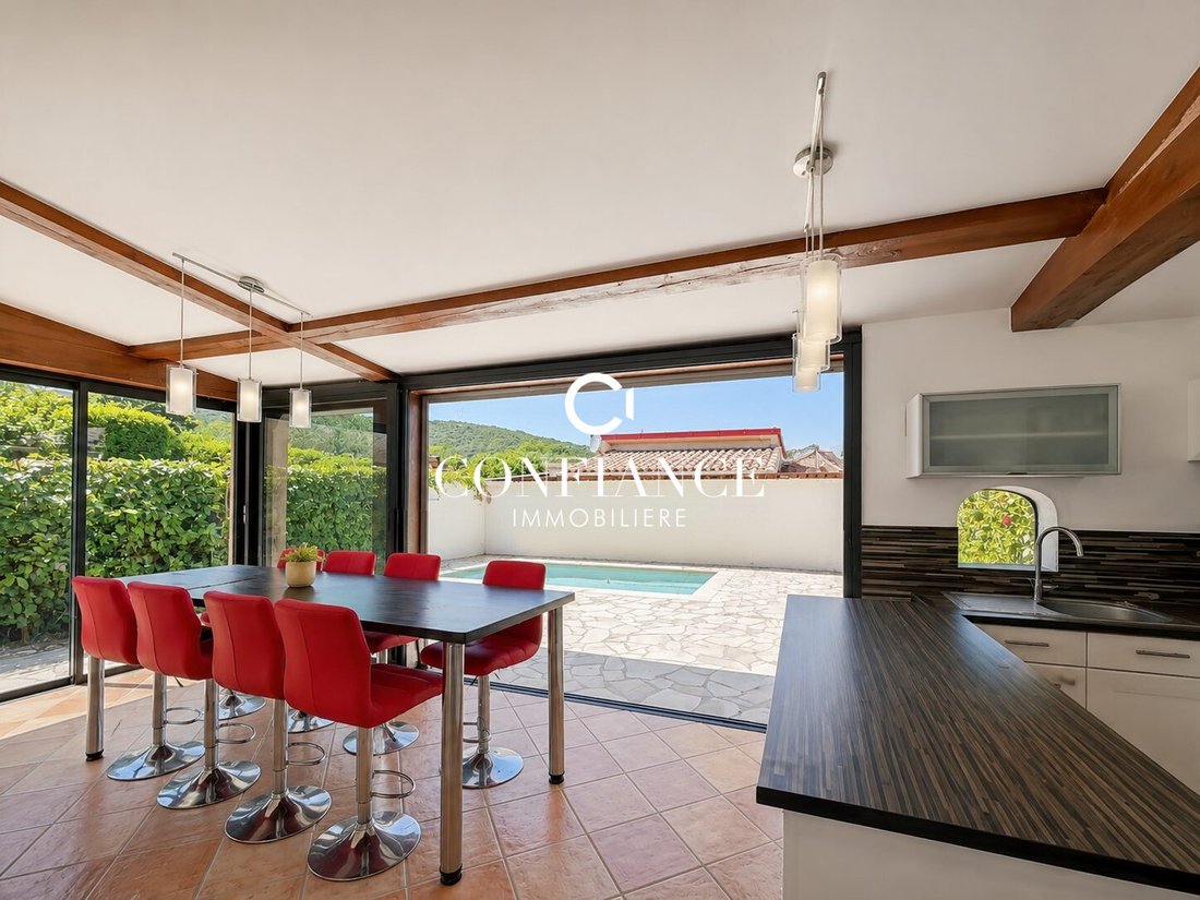 House in Village, Villeneuve-Loubet, France 2 - 18032661