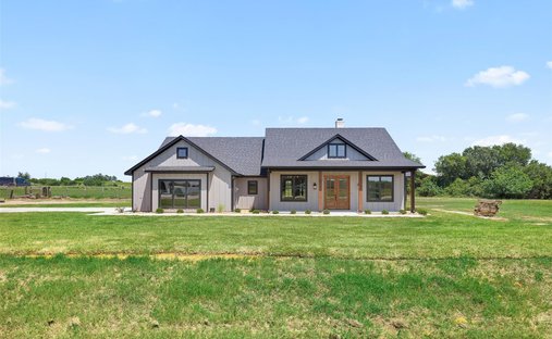 House in Caldwell, Texas, United States 1