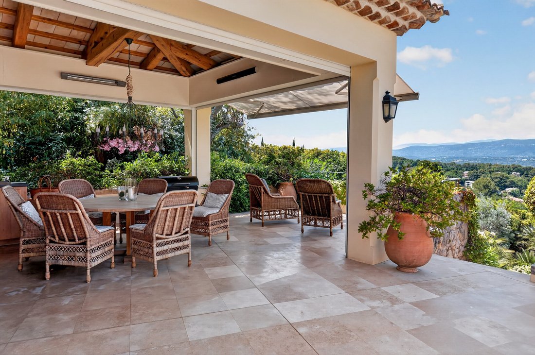 House in Mougins, Provence-Alpes-Côte d'Azur, France 3 - 18114226