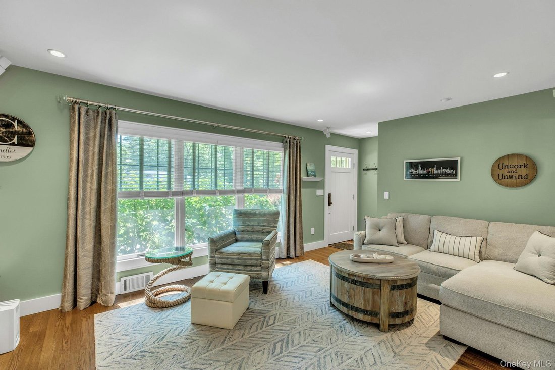 House in Peconic, New York, United States 3 - 18112363