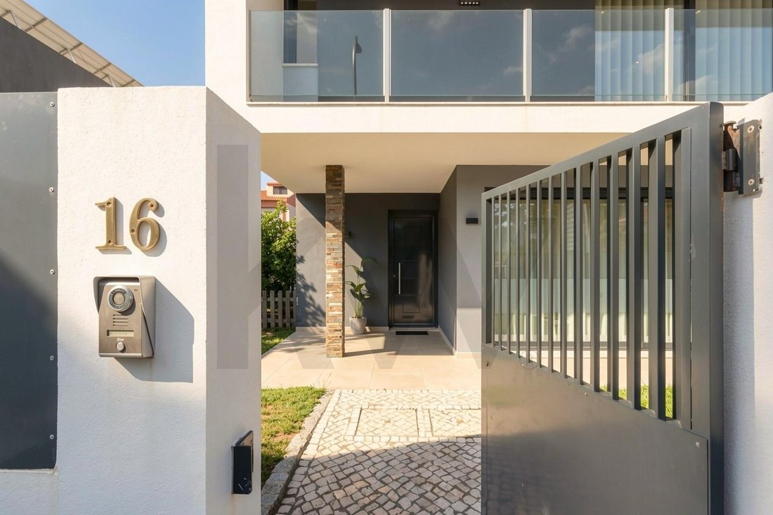 House in Algueirao-Mem Martins, Lisbon, Portugal 3 - 18110380