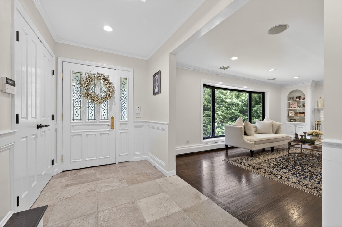 House in Roslyn Estates, New York, United States 5 - 18111711