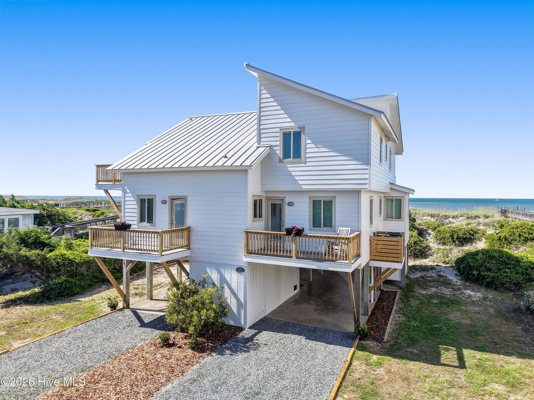 House in Oak Island, North Carolina, United States 3 - 17821428