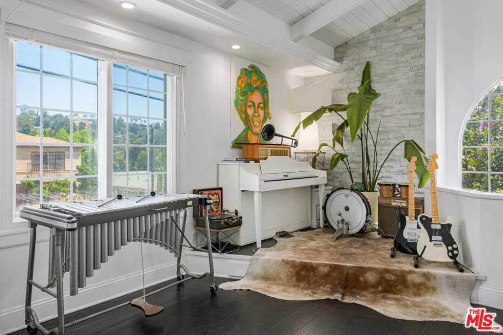 House in Los Angeles, California, United States 4 - 18112606