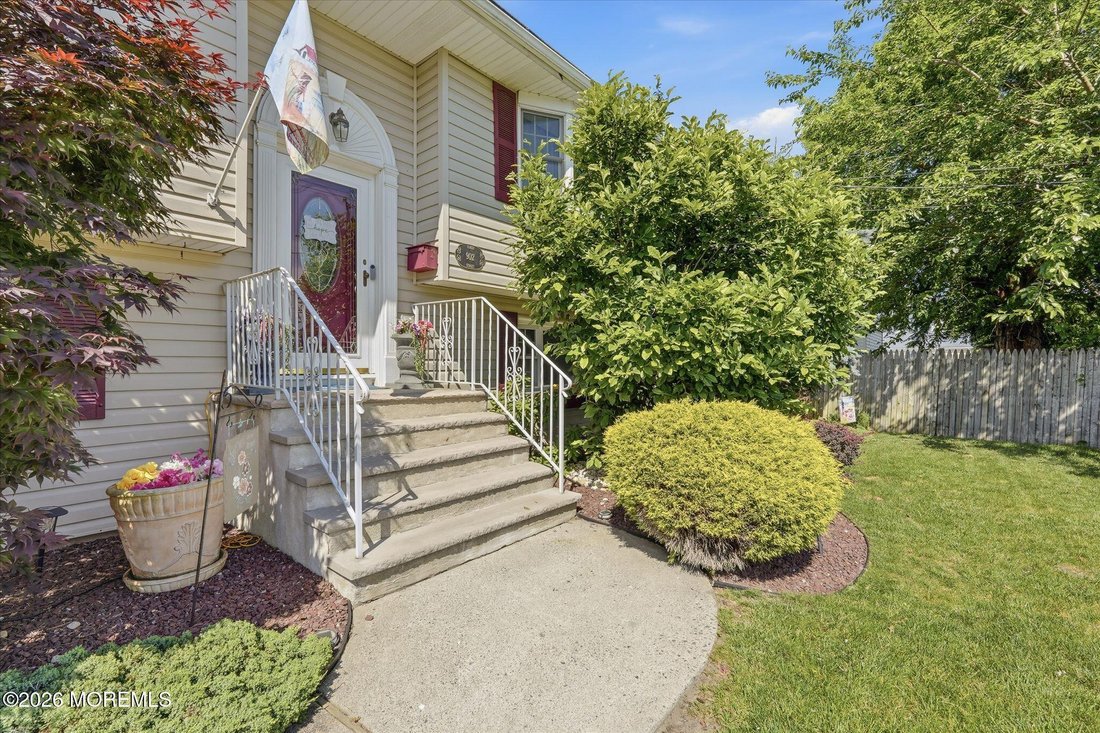 House in Union Beach, New Jersey, United States 5 - 18113013