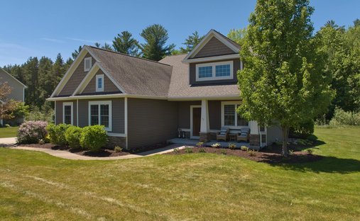 House in Midland, Michigan, United States 1